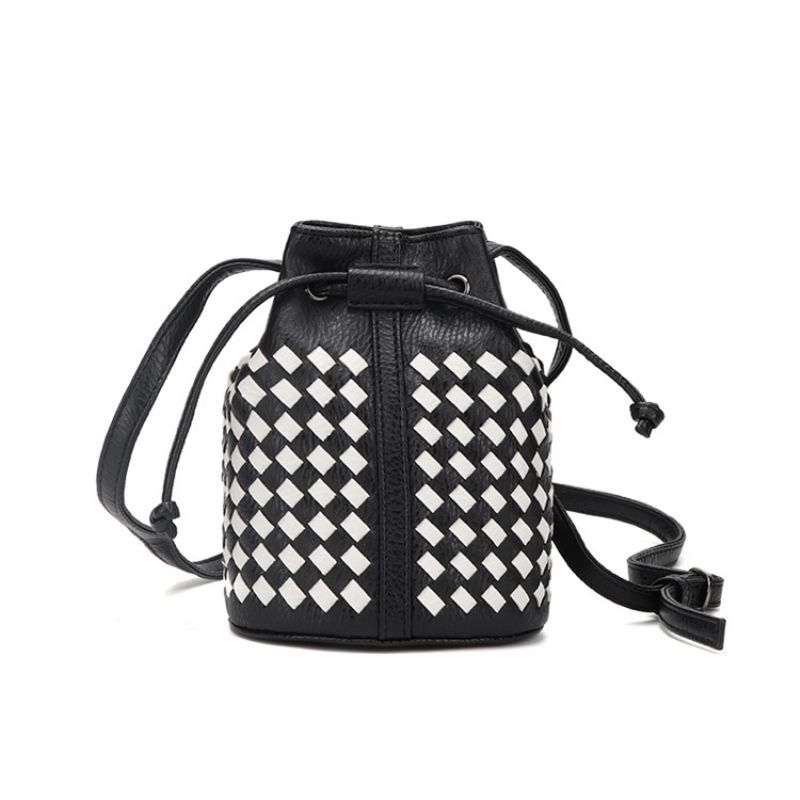 Bøtteformet Strikket Mini Crossbody Taske