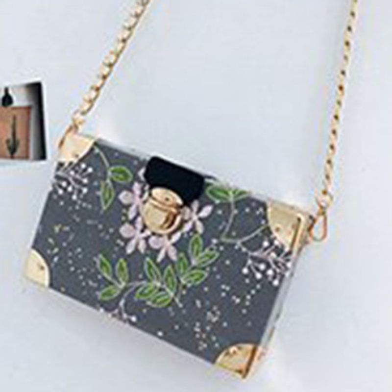 Broderi Blomstertasker I Pu Flap Crossbody-Tasker