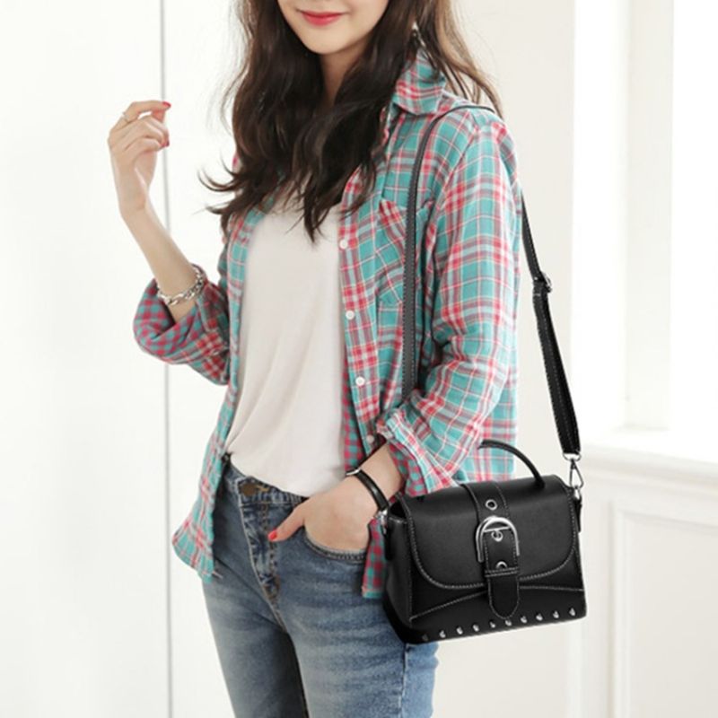 Pu Nitte Plain Flap Crossbody Tasker