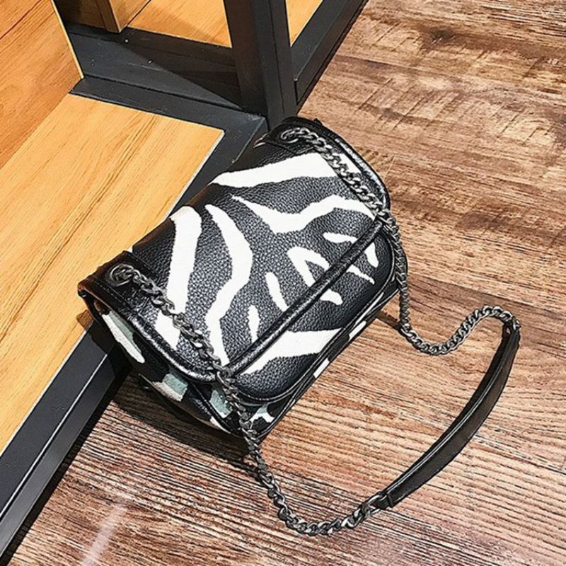 Zebra Stripe Crossbody Taske