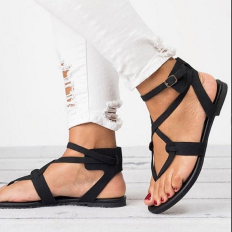 Strappy Plain Buckle Thong Flade Sandaler