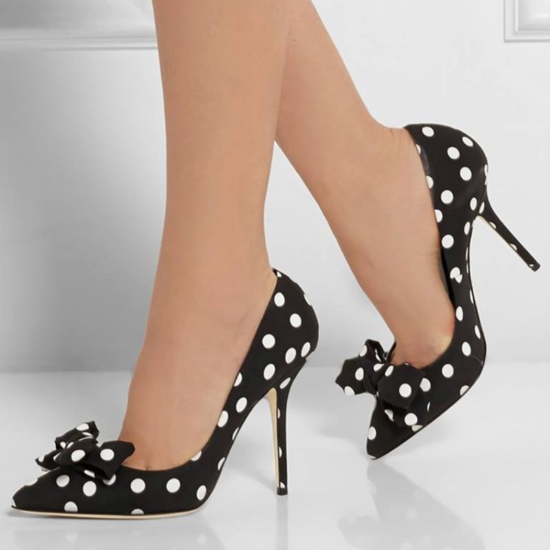 Polka Dots Bowtie Point Toe Pumps