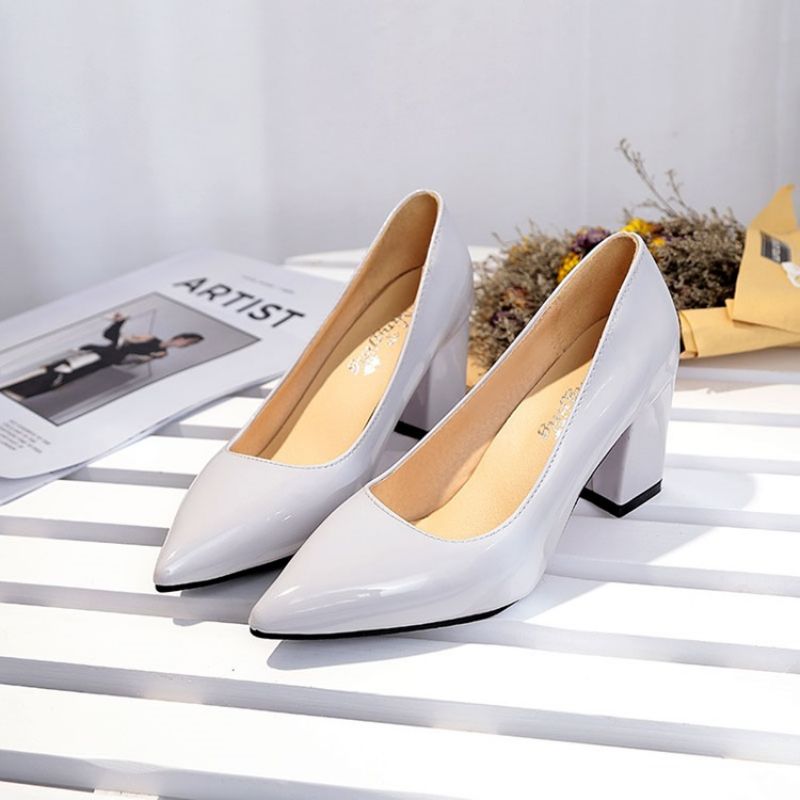 Professionel Spidstå Almindelig Chunky Pumps