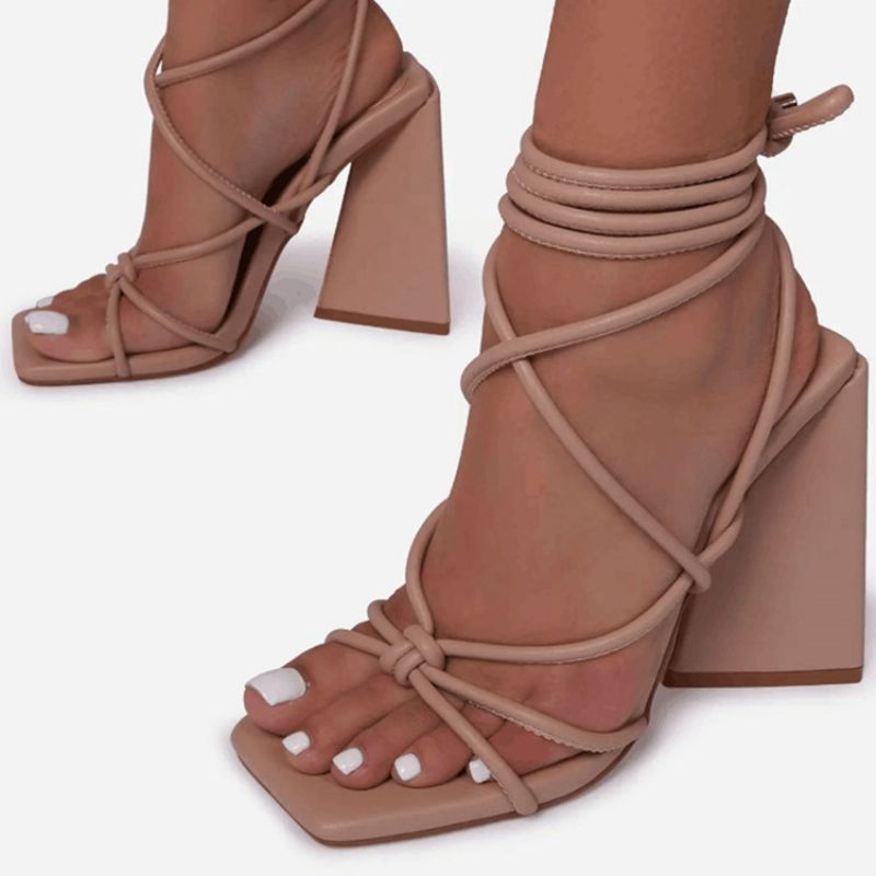 Snøre-Up Chunky Heel Square Toe Cross Strap Damesandaler